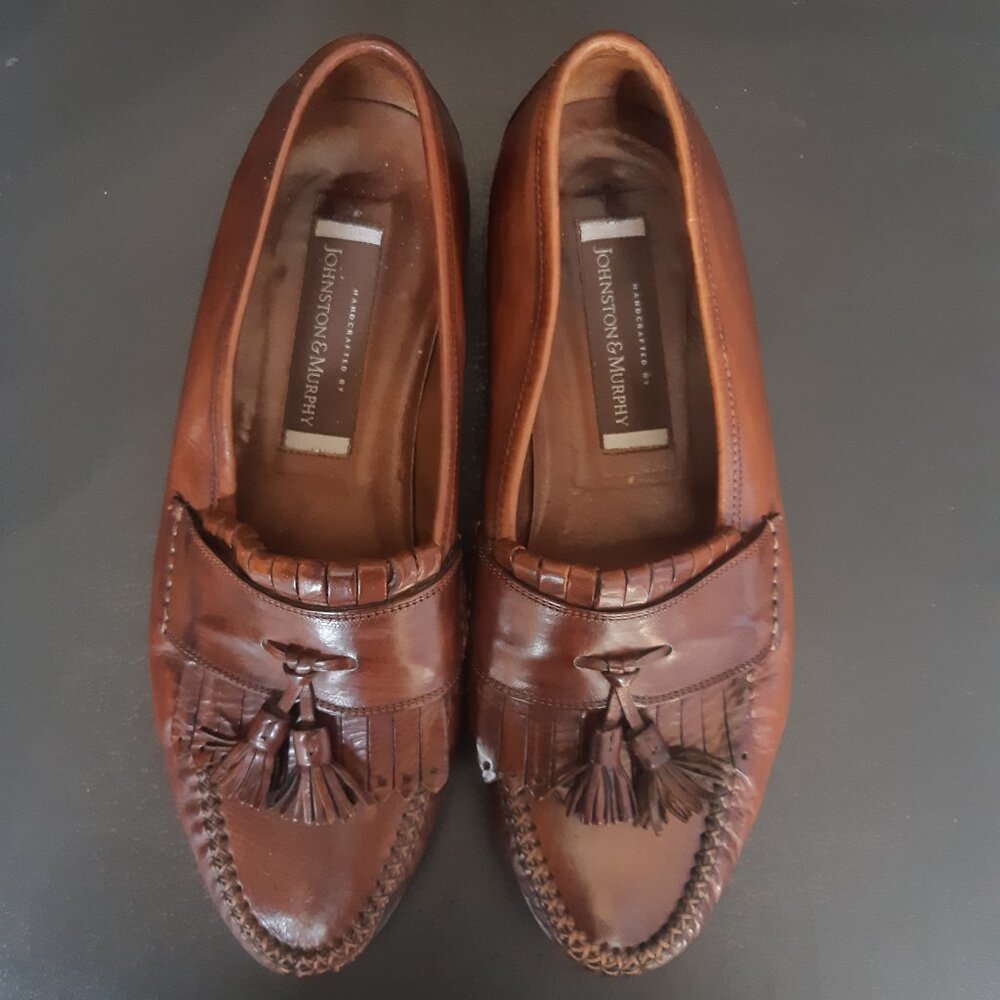 Johnston & Murphy SZ 9.5 Chestnut Brown Men's Tassel Loafers with Kilt Fringe